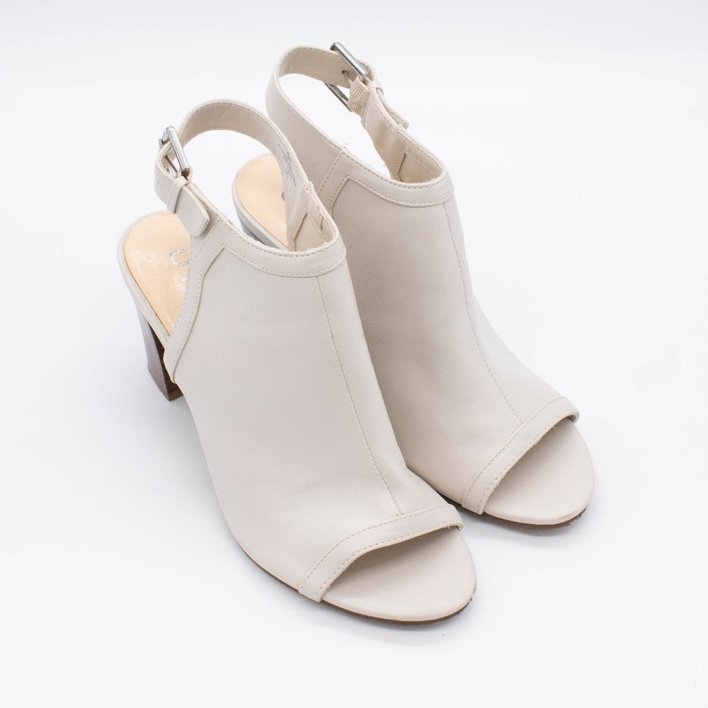 UNISA Unpaxxi‎ Ivory Dress Shootie